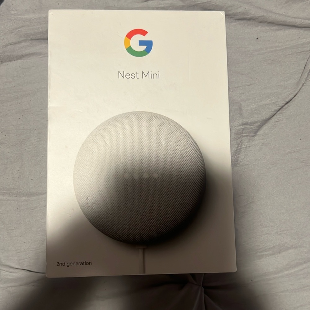 Google Nest MINI Chalk colored 2nd Generation & New